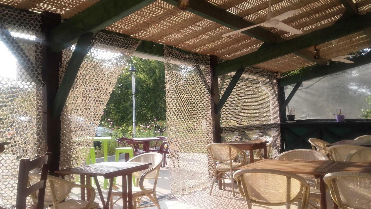 Montrollet Auberge La Marchadaine מראה חיצוני תמונה